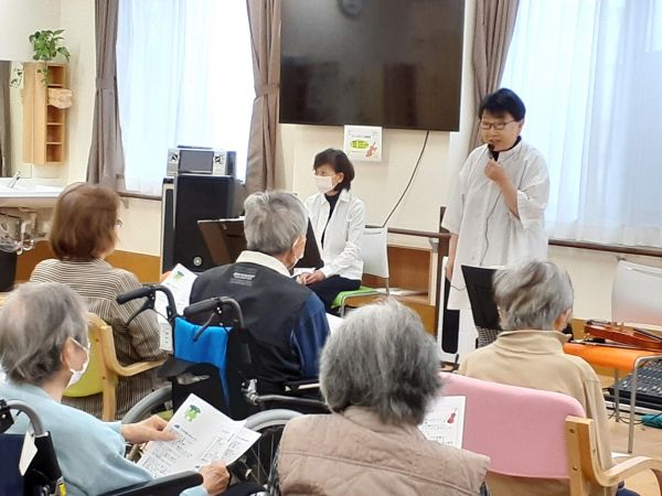 お話がとてもお上手です。 お話がとてもお上手です。