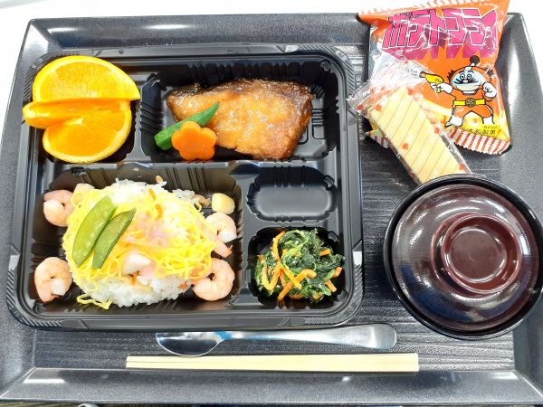 おまけの敬老会の日の行事食です。 おまけの敬老会の日の行事食です。