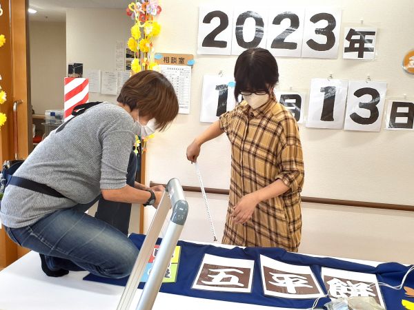 職人のような手つき…(笑) 職人のような手つき…(笑)