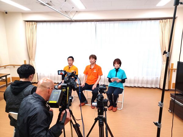 各ホーム長です。何度もやり直しをさせられていました…(~_~;) 各ホーム長です。何度もやり直しをさせられていました…(~_~;)